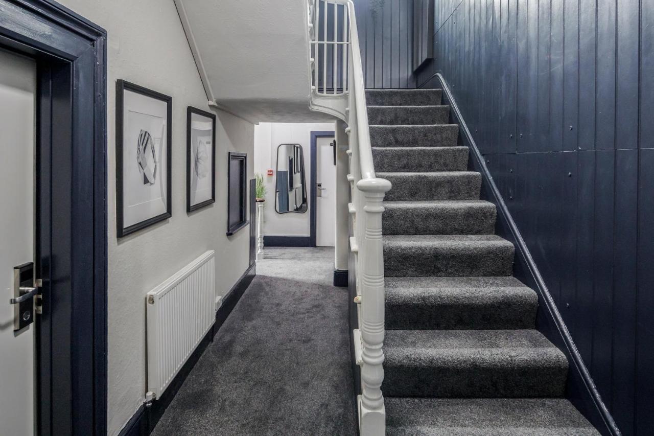 The Bill Nicholson Pub Hotel Londen Buitenkant foto